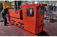 湘潭5噸礦用電機(jī)車(chē)用的什么牽引電機(jī)？