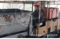 山西2.5噸蓄電池防爆電機(jī)車礦山工作視頻