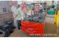 新疆金屬礦客戶來到湘潭電機(jī)車廠家進(jìn)行參觀考察